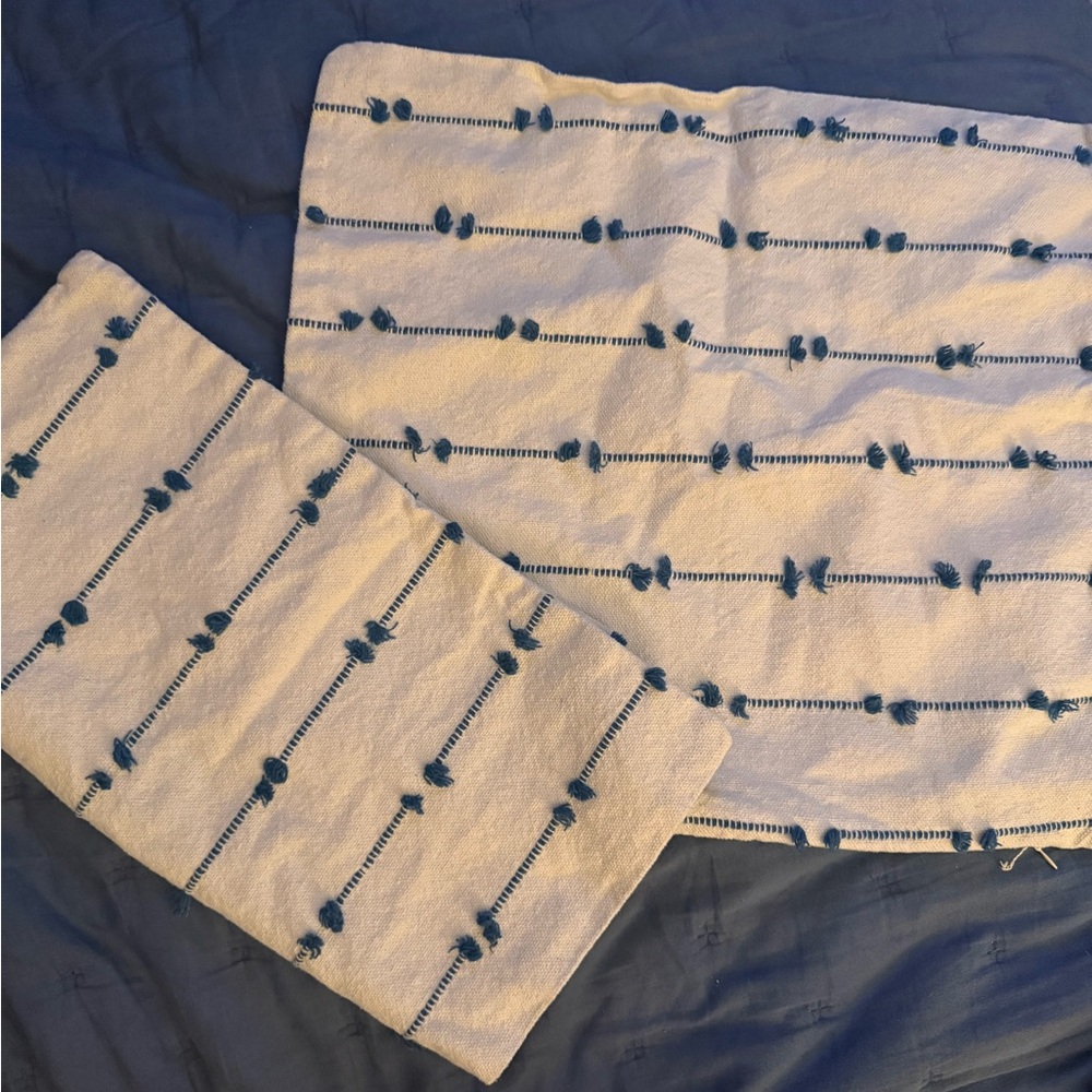 Canvas and Blue Patterned pillowcases